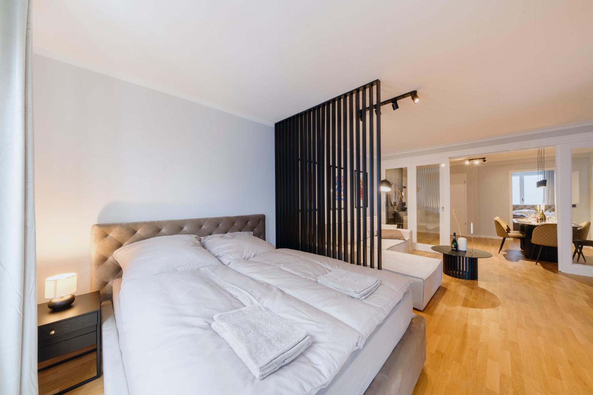 Luxurious 105m2 Penthouse In Prime Location 4 Bedroms & Balcony Appartement Berlijn