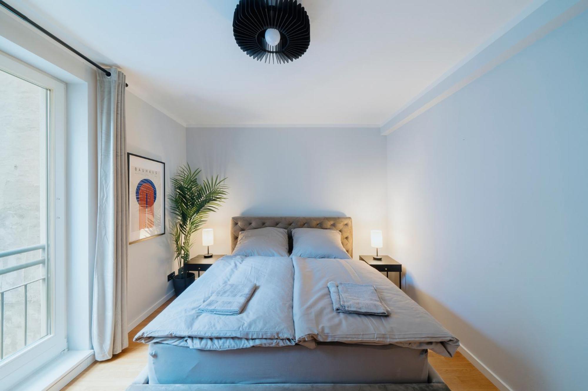 Luxurious 105m2 Penthouse In Prime Location 4 Bedroms & Balcony * Berlijn